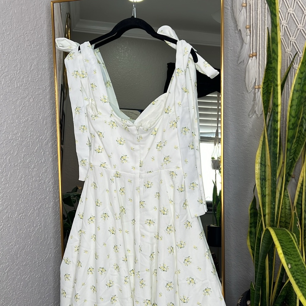House of CB Alicia White Floral Midi Sundress - Picture 13 of 13
